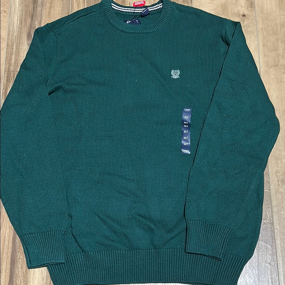 Chaps Green Crewneck Sweater with Ribbed Detailing